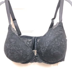 NWT Torrid Black Bra with lace detail 40DDD